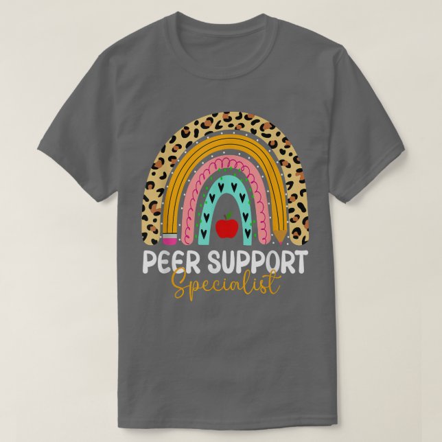 Peer Support Specialist Leopard Rainbow Healthcare T-Shirt (Design vorne)