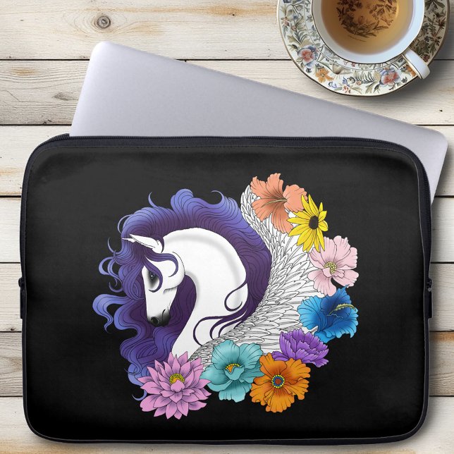 Pegasus Black Floral Laptopschutzhülle (Von Creator hochgeladen)