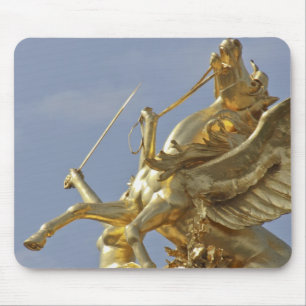 Pegasus-Statue an der Pont Alexander III-Brücke Mousepad