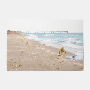 Pekingese am Strand Fußmatte