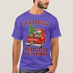 Pekingese durch den schneeweihnachtlichen LKW Kari T-Shirt