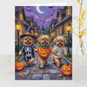 Pekingeser Hunde beim Trick-or-Treat Halloween-Kos Karte