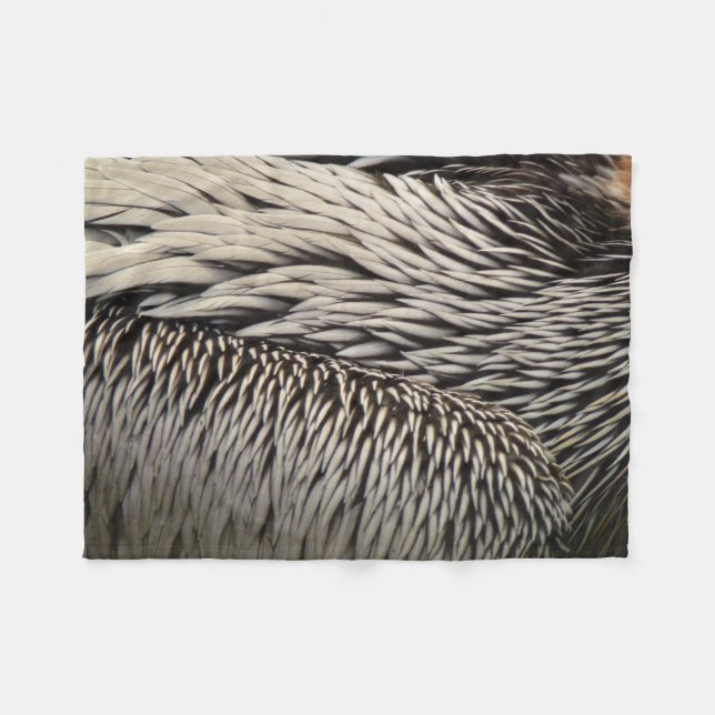 Pelican Feathers Abstrakt Nature Fotografy Fleecedecke (Vorderseite (Horizontal))