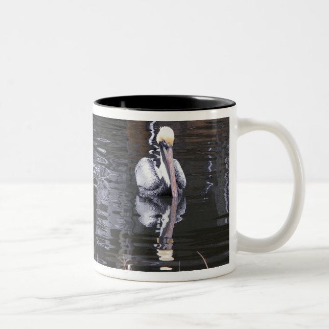 Pelican Reflection Zweifarbige Tasse (Rechts)
