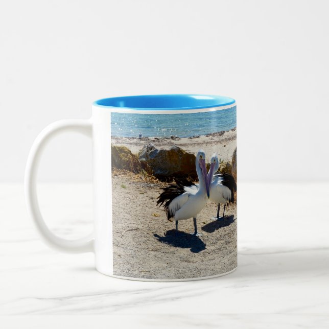 Pelikane in Liebe, Zweifarbige Tasse (Links)