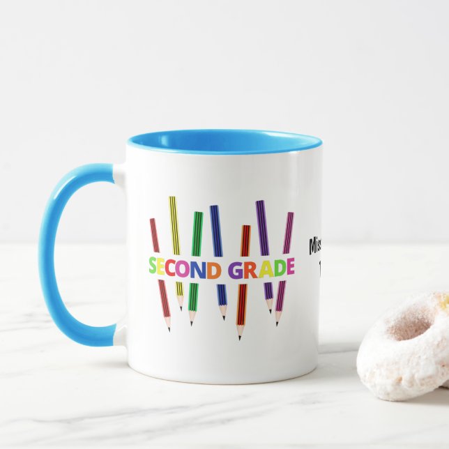Pencils Second Grade Customizable Teacher Tasse (Mit Donut)