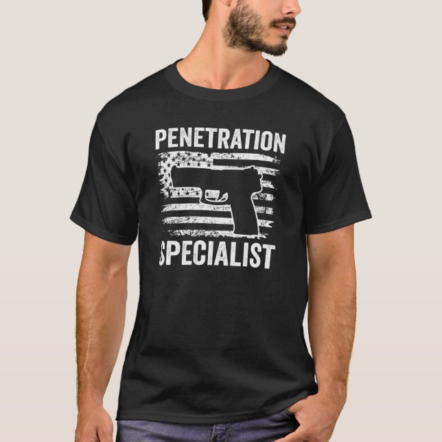 Penetration Specialist Pistole USA Flaggen Mens Gu T-Shirt (Vorderseite)