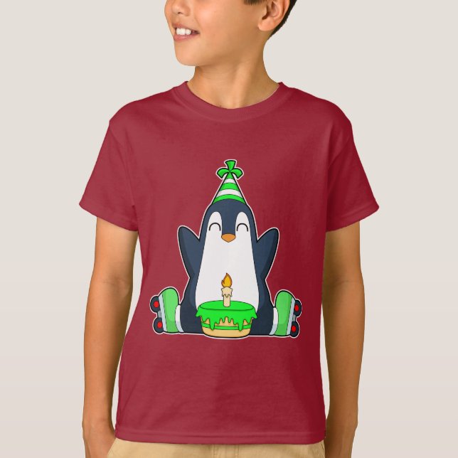 Penguin Birthday Roller Skate T-Shirt (Vorderseite)