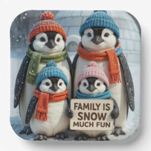 Penguin-Familie in Schneeflocken Pappteller