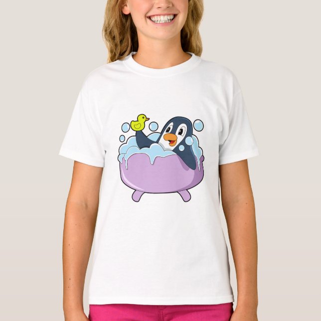 Penguin in der Badewanne mit Duck T-Shirt (Vorderseite)