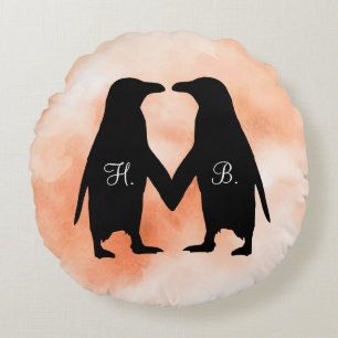 Penguins in der Liebe - addieren Sie Ihre Rundes Kissen
