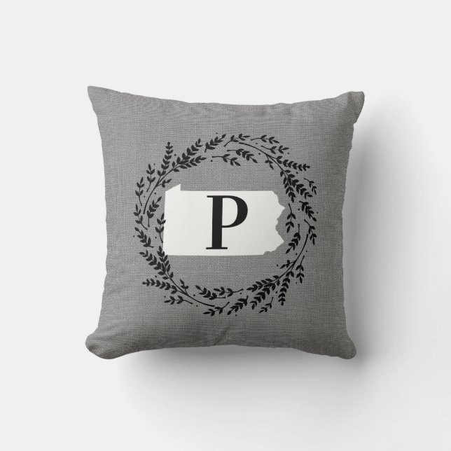 Pennsylvania Rustic Wreath Monogram Throw Kissen (Vorderseite)