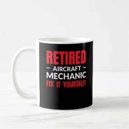 Pensionierte Flugzeugmechaniker-Verlegenheit es Kaffeetasse