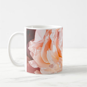 Peony Blume als luxuriöser floraler Hintergrund, Kaffeetasse