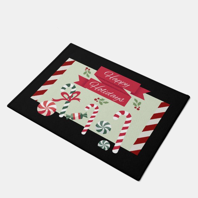 Peppermint Candy Stripe Holly Happy Holidays Merry Fußmatte (Schrägansicht)
