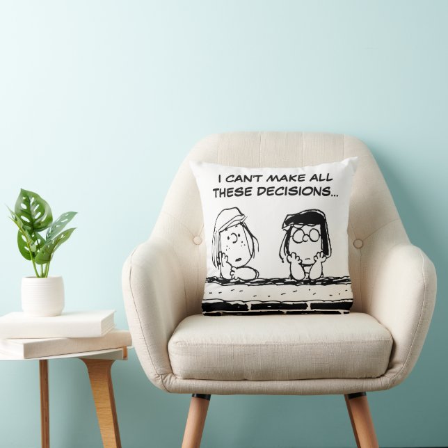 Peppermint Patty & Marcie an der Mauer Kissen (Stuhl )