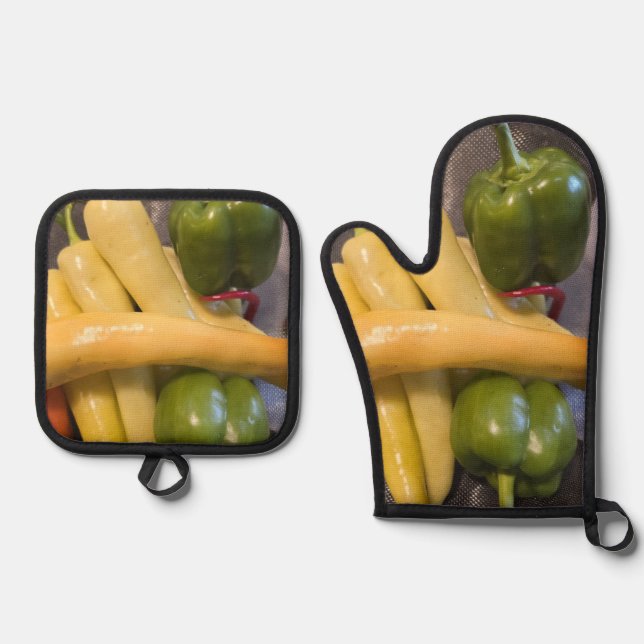 Peppers Aplenty! Ofenhandschuh & Topflappen-Set (Vorderseite)