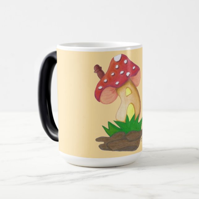 Pequena Casa de Cogumelo Caneca Verwandlungstasse (Vorderseite Links)