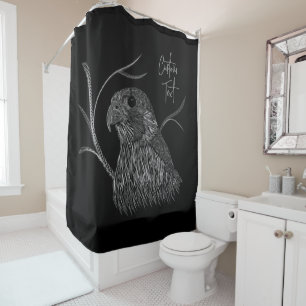 Peregrine Falcon in Baumzweigen mit Handschrift Duschvorhang
