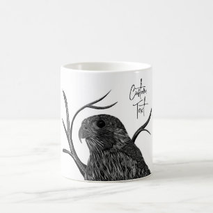 Peregrine Falcon in Baumzweigen mit Handschrift Kaffeetasse