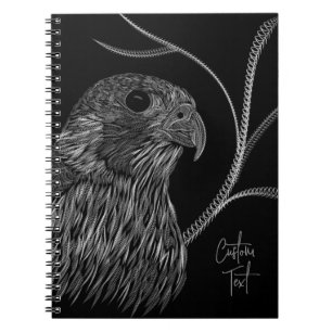 Peregrine Falcon in Baumzweigen mit Handschrift Notizblock