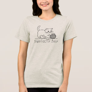 Perfekt beschäftigtes, verspieltes Katzenliebhaber Tri-Blend Shirt