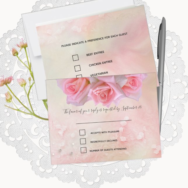 Perfekt rosa Roses Wedding RSVP und Menü Karte (Von Creator hochgeladen)