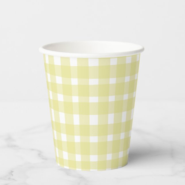 Perfekt unvollkommene Pastel Yellow Gingham Pappbecher (Vorderseite)
