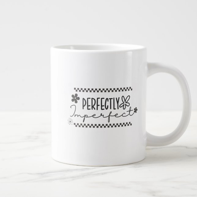 Perfekt Unvollkommene Tasse von Posh Little Finds (Rechts)