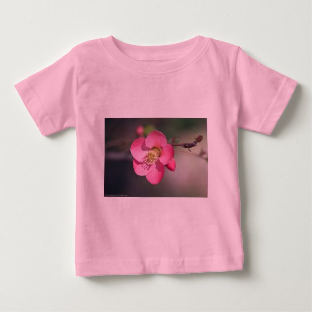 Perfekte rosa Blütenruhe Baby T-shirt (Vorderseite)