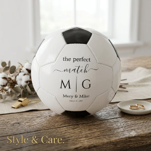 Perfekte Übereinstimmung monogrammierte Paarnamen Fußball
