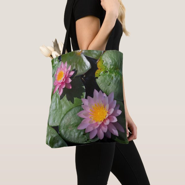 Perfekter Rosa Lotus Tasche (Von Nahem)