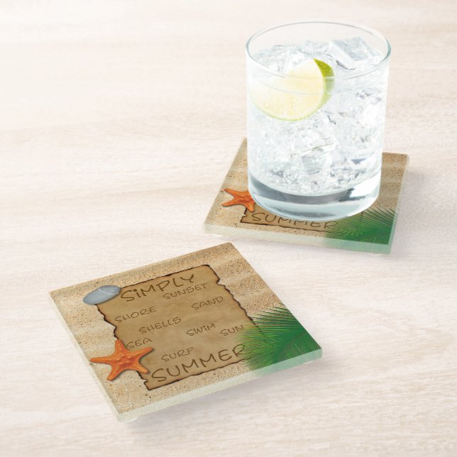 Pergament auf Sandboden - Untersetzer aus Glas (Schrägansicht)