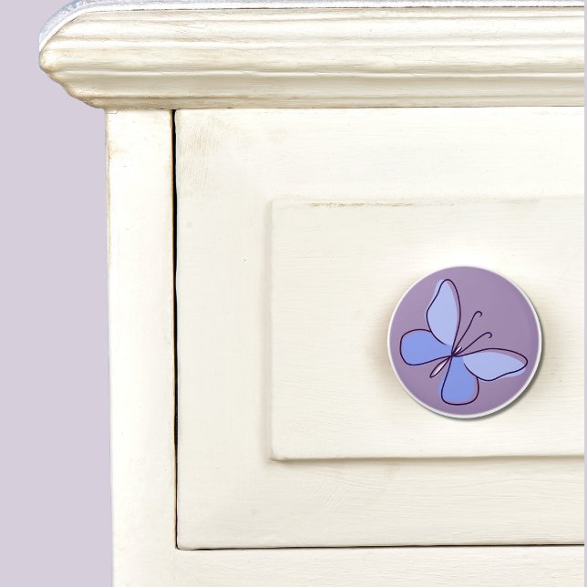 Periwinkel Blue Butterfly Flutter Lavendel Keramikknauf (Violet Blue Butterfly Doodle Drawer Knob)