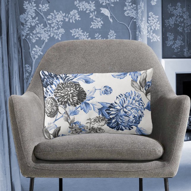 Periwinkle Blue Black & White Botanic Toile Lendenkissen (Von Creator hochgeladen)