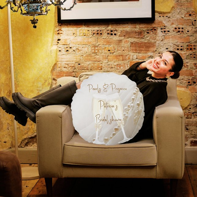 Perlen & Prosecco Modernes Brautparty Rundes Kissen (Von Creator hochgeladen)