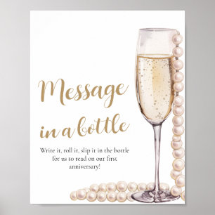 Perlen und Prosecco-Nachricht in einem Flaschensig Poster