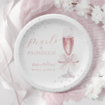 Perlen und Prosecco-rosa Brautparty Pappteller<br><div class="desc">Fügen Sie Ihrem Bridal-Brunch eine Touch schicke Glasur mit diesen eleganten Aquarellfarben-Tellern hinzu. Mit einem Champagnerglas mit Perlen und einem zarten rosa Bogen sind diese modernen Teller perfekt für einen Brunch und ein Blasenfest. Die elegante Kalligraphie-Schrift verbessert das anspruchsvolle Design und macht sie zu einer idealen Wahl für eine stilvolle...</div>