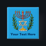 Persian Magen David Menorah Button<br><div class="desc">Dieses Bild wurde aus einer antiken persischen jüdischen Fliese mit einer Menorah mit einem Magen David (Stern von David) gerahmt von Olivenzweigen. Die Unvollkommenheiten des originalen, handbemalten Bildes wurden bewahrt.</div>