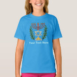 Persian Magen David Menorah T-Shirt<br><div class="desc">Dieses Bild wurde aus einer antiken persischen jüdischen Fliese mit einer Menorah mit einem Magen David (Stern von David) gerahmt von Olivenzweigen. Die Unvollkommenheiten des originalen, handbemalten Bildes wurden bewahrt.</div>