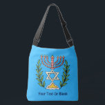 Persian Magen David Menorah Tragetaschen Mit Langen Trägern<br><div class="desc">Dieses Bild wurde aus einer antiken persischen jüdischen Fliese mit einer Menorah mit einem Magen David (Stern von David) gerahmt von Olivenzweigen. Die Unvollkommenheiten des originalen, handbemalten Bildes wurden bewahrt. Fügen Sie Ihren eigenen Text hinzu. Sie können eine andere Hintergrundfarbe wählen; und es sieht gut aus auf nur die natürliche...</div>
