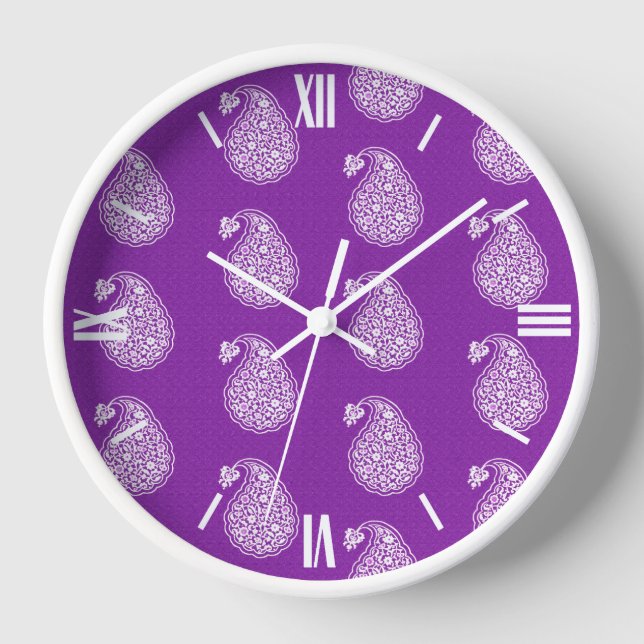 Persischer Fliesenpaisley - weiß auf lila Wanduhr (Vorderseite)