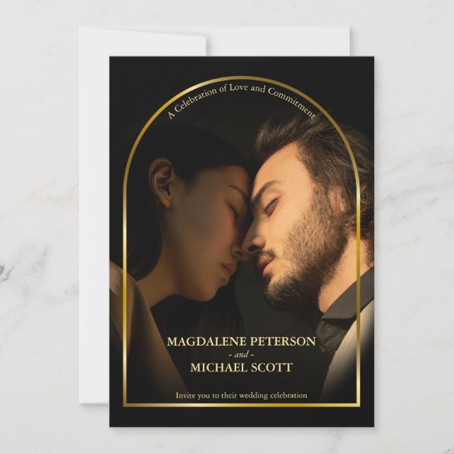 Personal Foto Gold Arch Frame Black Wedding Einladung (Vorderseite)