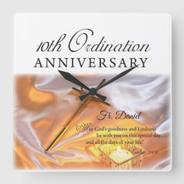 Personalisieren, 10. Ordination Jubiläum, Kreuz Quadratische Wanduhr