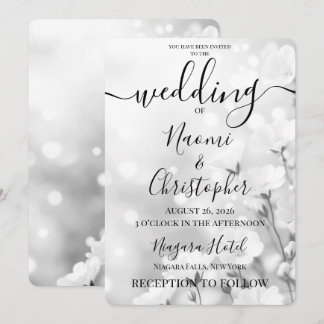 Personalisieren: B&W Kleine Weiße Blumen Hochzeit Einladung