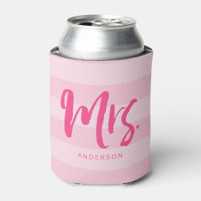 Personalisieren mit Name Preppy Mrs. Pink Stripes Dosenkühler (Kanne Vorderseite)