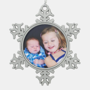 Personalisieren Sie dieses Schneeflocken Zinn-Ornament