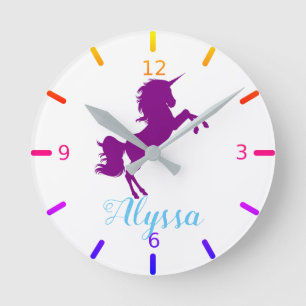 Personalisieren Sie Ihr eigenes Lila Einhorn Runde Wanduhr
