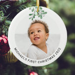 Personalisiert Baby's First Christmas Foto Keramik Keramik Ornament<br><div class="desc">Dieses moderne First Christmas Ornament ist mit Aquarellmalerei geschmückt. Einfach mit Foto,  Name und Jahr anpassbar. Ändern Sie mithilfe des Entwurfstools die Textgröße,  den Stil oder die Farbe. Weil wir unsere Kunstwerke erstellen,  werden Sie dieses exakte Bild von anderen Designern nicht finden. Original Wasserfarbe © Michele Davies.</div>