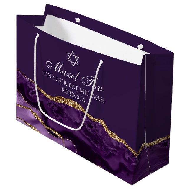 Personalisiert Bat Mitzvah Mazel Tov Lila Gold Große Geschenktüte (Vorderseite Schrägansicht)